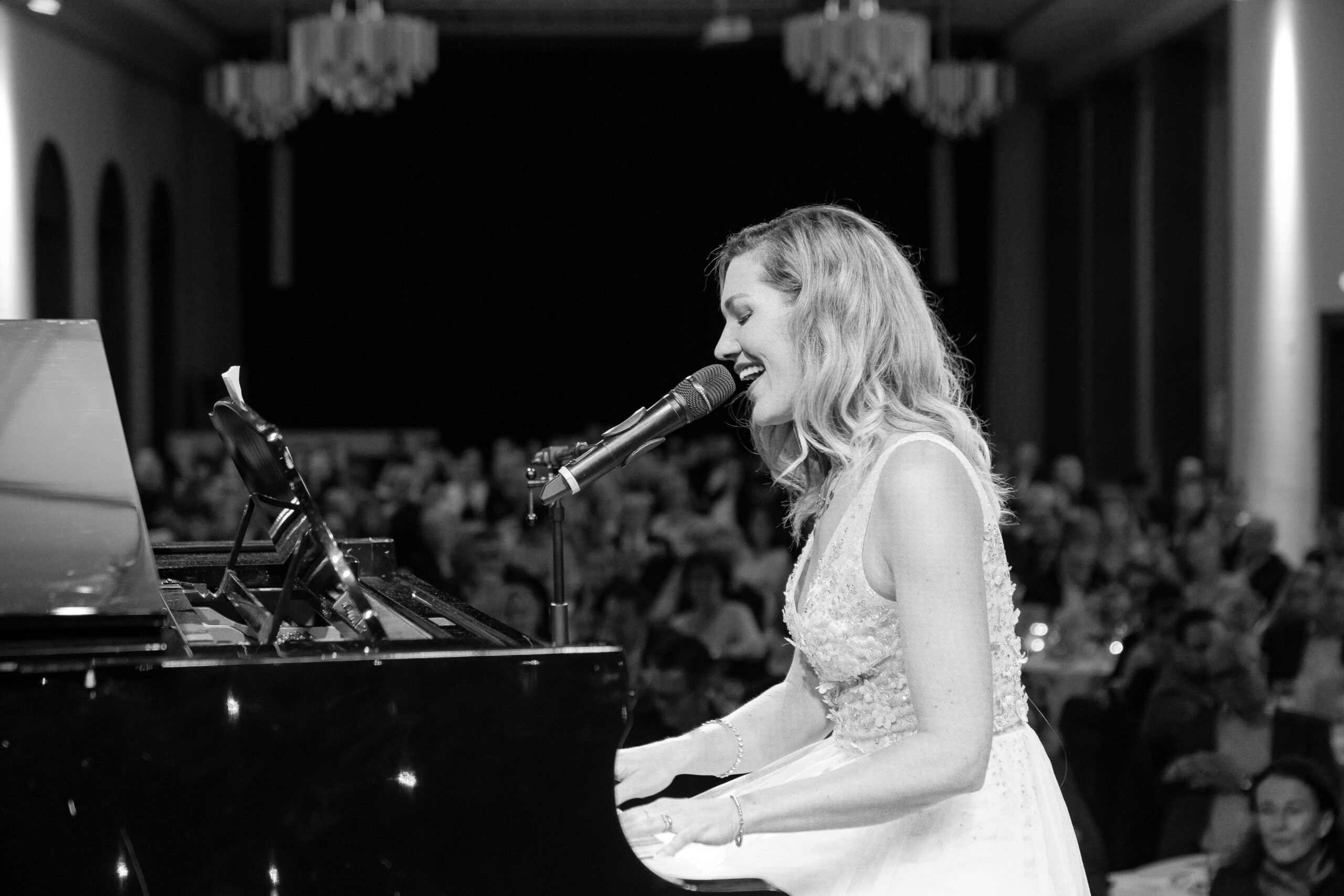 Nyna Voice - Sängerin für Hochzeit & Event